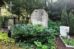 Cologne-Southern-Cemetery-Lihi-Laszlo-Sep-2022_30