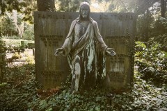 Cologne-Southern-Cemetery-Lihi-Laszlo-Sep-2022_32