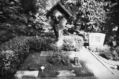 Cologne-Southern-Cemetery-Lihi-Laszlo-Sep-2022_40