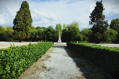 Cologne-Southern-Cemetery-Lihi-Laszlo-Sep-2022_57