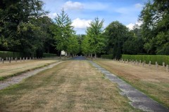 Cologne-Southern-Cemetery-Lihi-Laszlo-Sep-2022_93