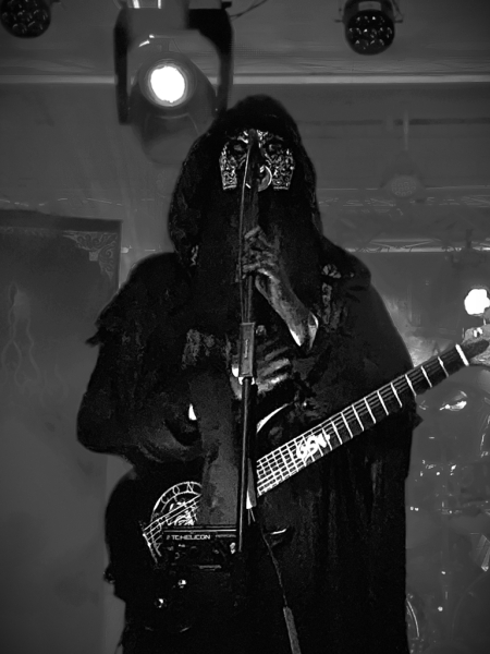 20241206_205410-Lihi_Laszlo